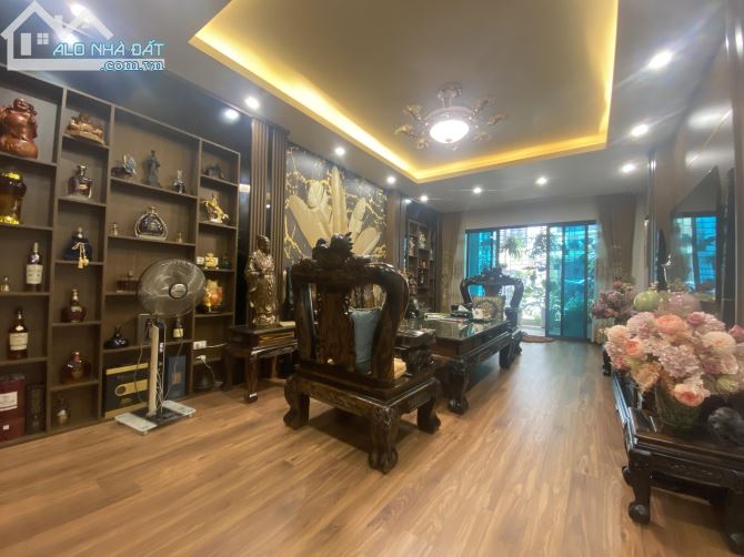 77M, 3 TẦNG, TIỀN 6.5M, 23 TỶ MẶT ĐƯỜNG GIẢI PHÓNG, VỈA HÈ, KINH DOANH SẦM UẤT