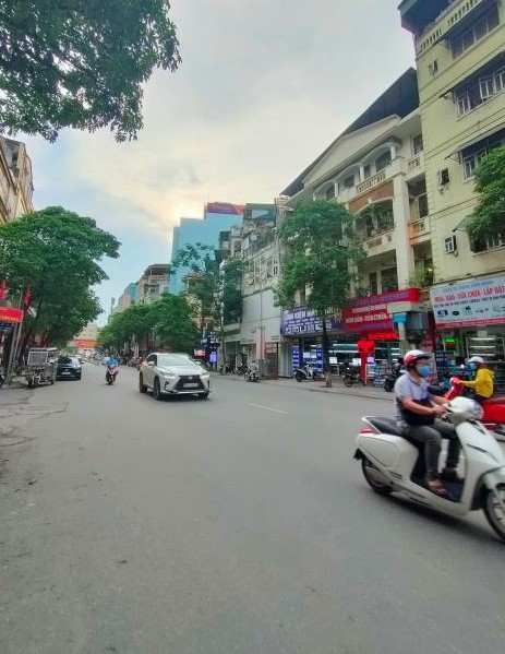 Bán nhà mặt phố Lê Thanh Nghị, 80m2, 7 tầng, MT 6.2m, 25.5 tỷ