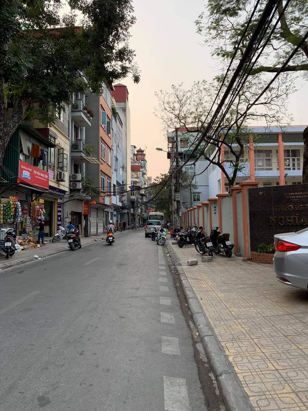 MẶT PHỐ KINH DOANH ĐỈNH SẦM UẤT NGÀY ĐÊM- NGHĨA DŨNG-BA ĐÌNH-DT 97m2-5T-MT 3,6m-Giá 15 tỷ.