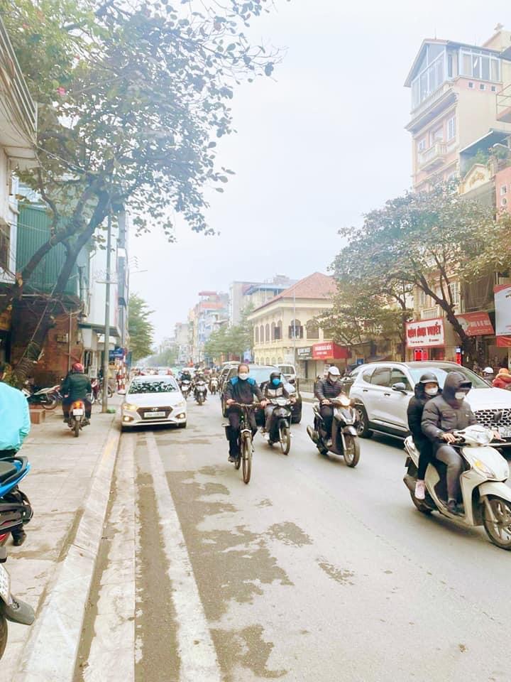 TÔN ĐỨC THẮNG - ĐỐNG ĐA -MẶT PHỐ KD ĐA DẠNG SẦM UẤT MỌI MẶT HÀNG.