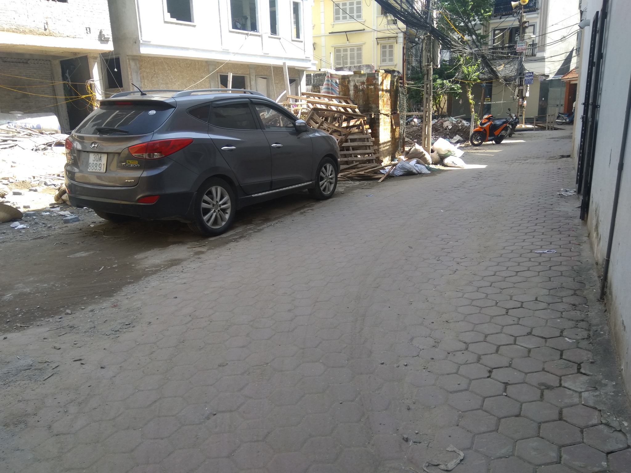Bán nhà mặt phố Nghi Tàm Tây Hồ 130mx5 tầng đẹp oto tránh thoáng trước sau 24 tỷ