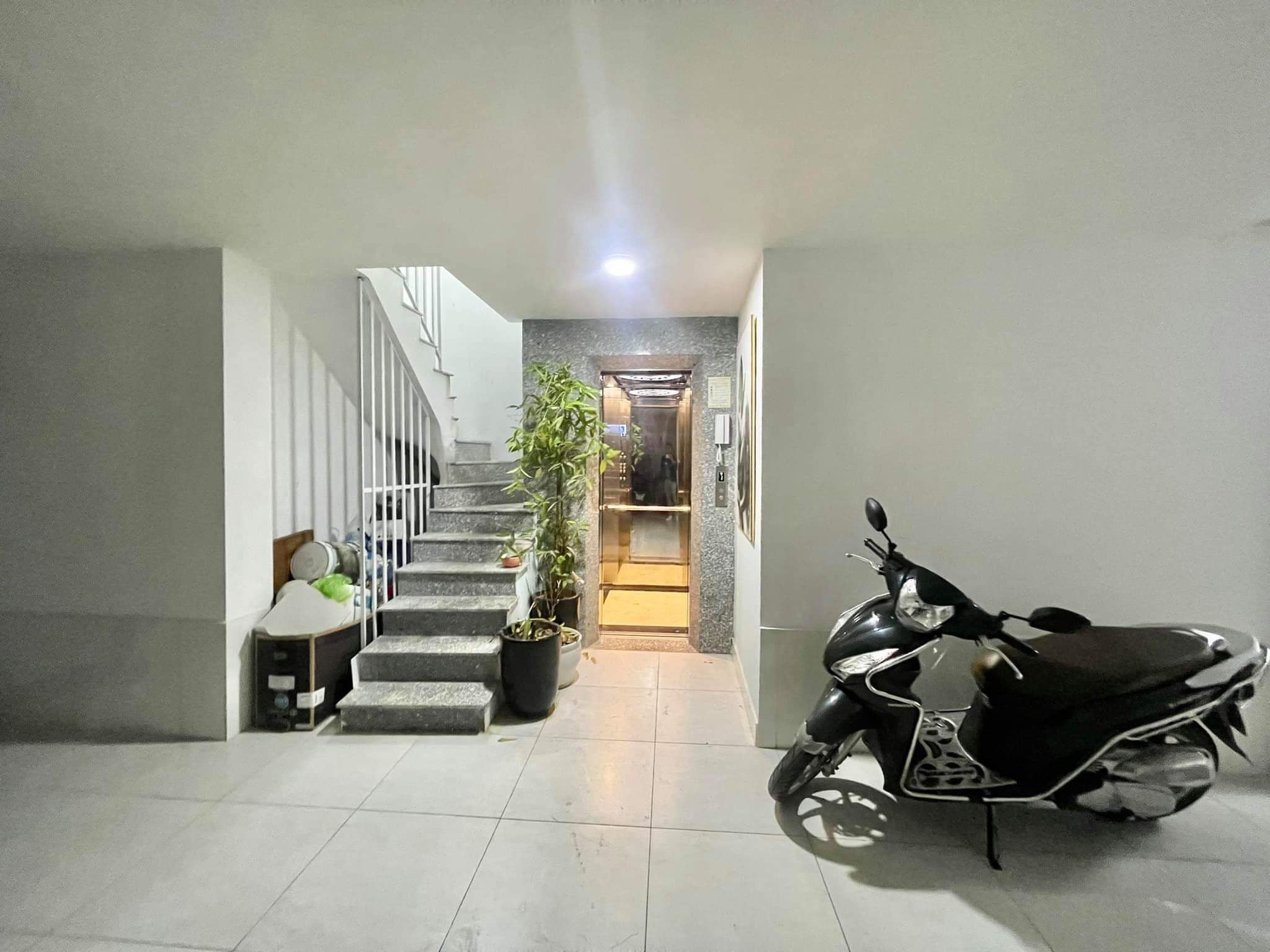 Bán Chung cư mini 7 tầng thang máy Giang Văn Minh quận Ba Đình 88m 15 tỷ 16 phòng 75 tr/tháng ngõ rộng trung tâm