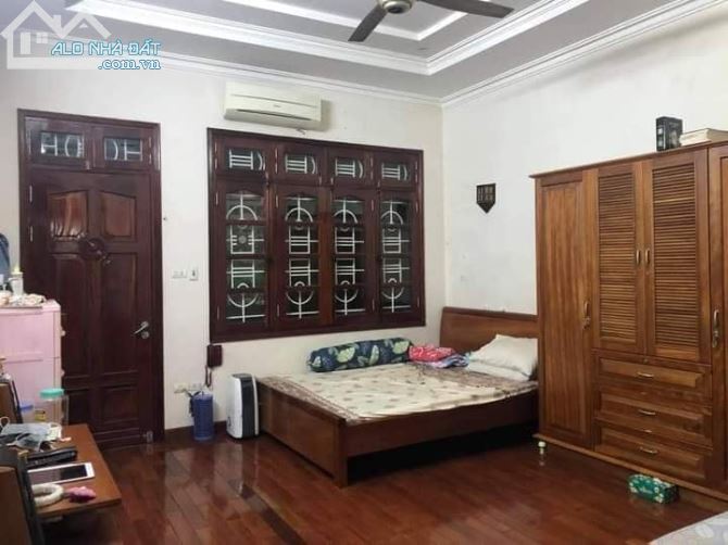 SIÊU PHẦM! NHÀ ĐẦU NGÕ 172 LẠC LONG QUÂN 55M2/5T- KINH DOANH- HAI CỬA Ô TÔ ĐỖ- GIÁ 12,1TỶ