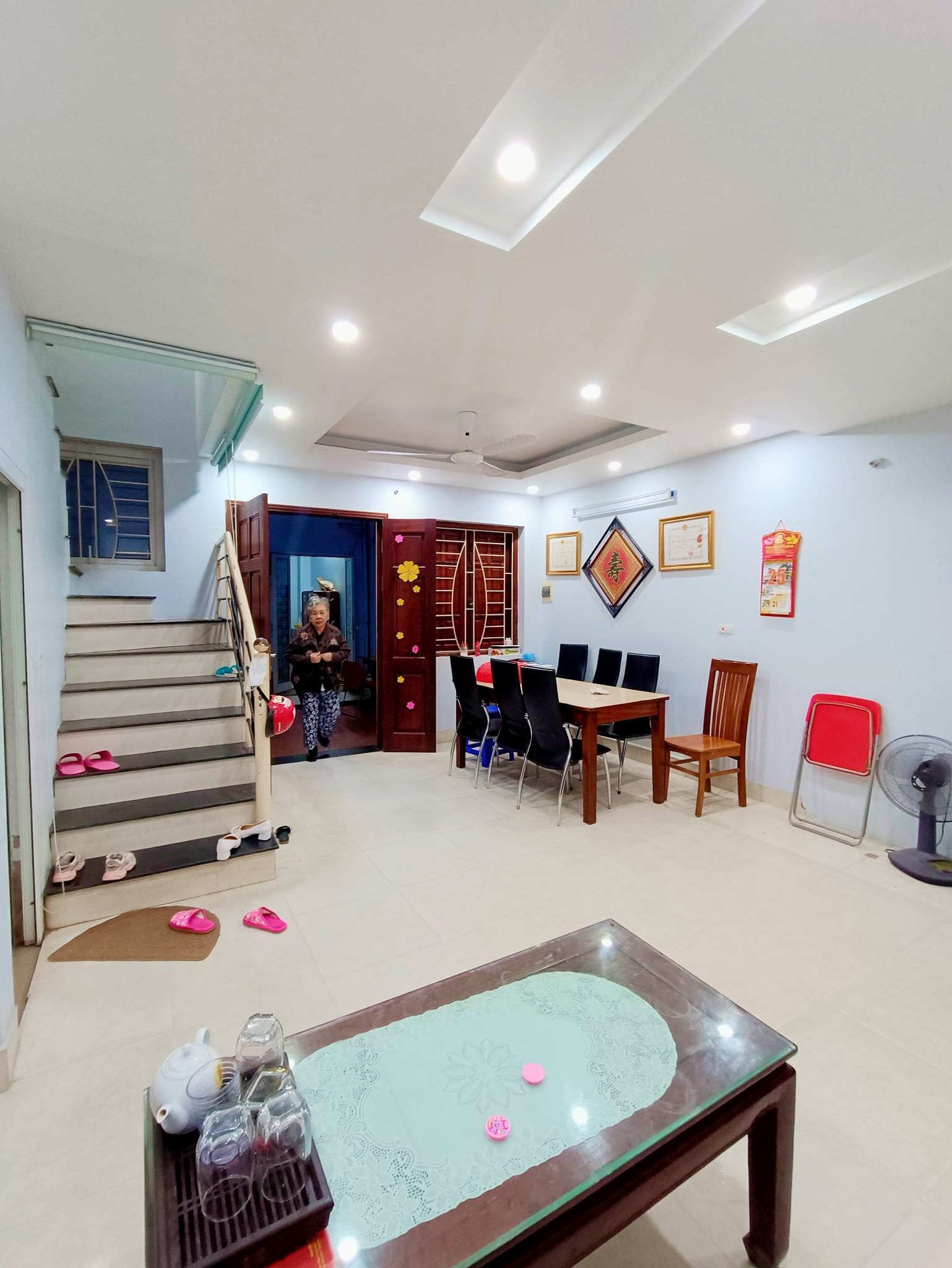 125m2