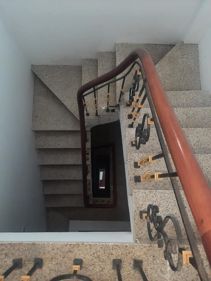 Bán nhà Mp Trung Hòa, Cầu Giấy.Dt 100m; mt 5m; 9 tầng, giá 58 tỷ