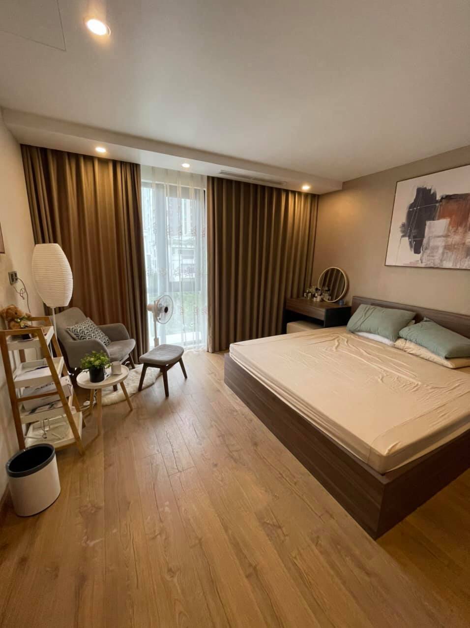 Bán nhà mặt phố Ngũ Xã, 85m2 vị trí đẹp gần hồ, giá chỉ 23 tỷ