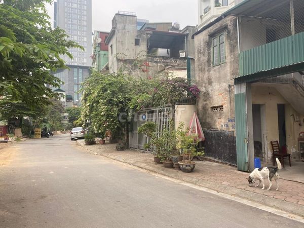 Bán nhà C4 đường thụy khuê 128 m2 giá 18 tỷ