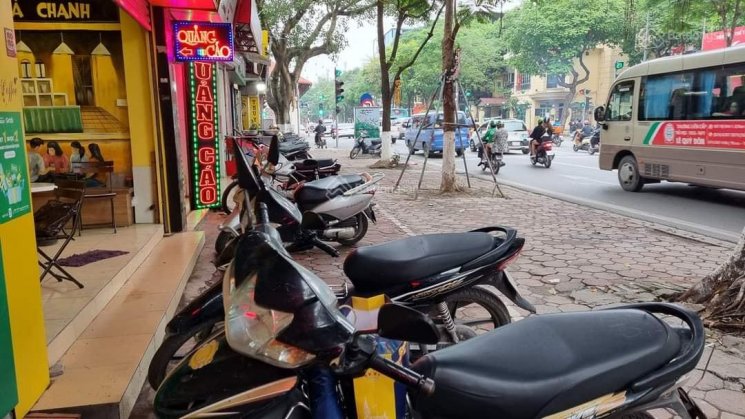 Bán căn hộ cho thuê phố Trung Kính, đường ô tô tránh, 100m2, 8 tầng, thang máy giá 12 tỷ.