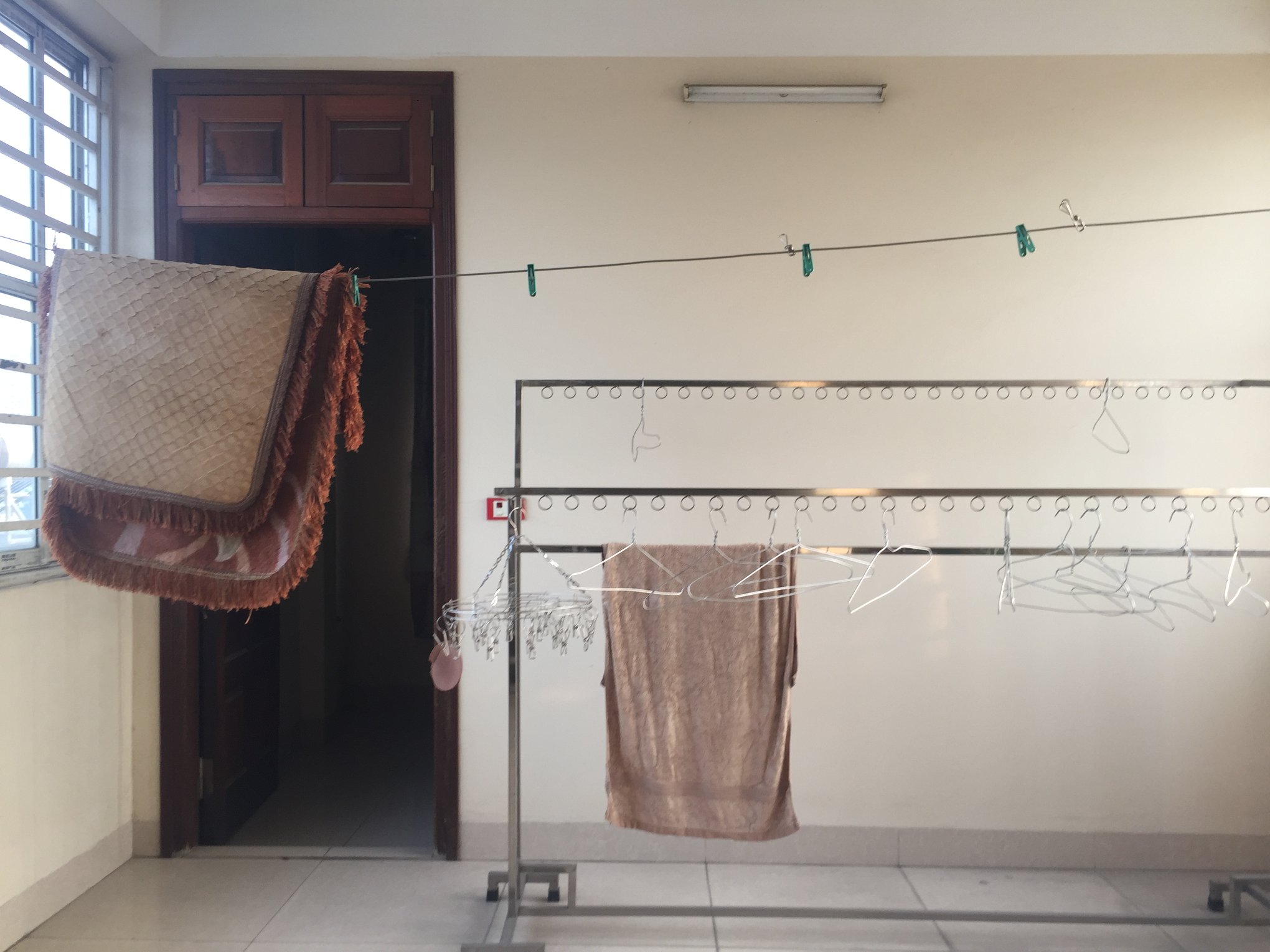 Bán nhà Xuân Diệu - Tô Ngọc Vân Q.Tây Hồ 110m2 x 6 tầng 27 tỷ, ô tô đua, lô góc 3 tháng...