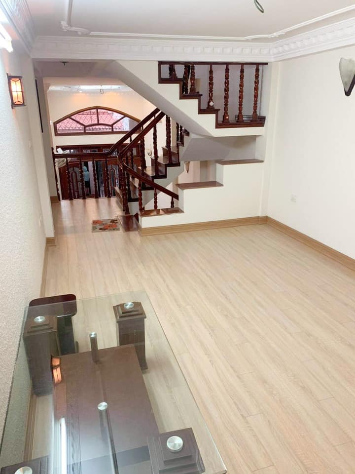 Bán biệt thự lô góc gần phố Nhật Chiêu, Tây Hồ, 120m x 4 tầng đẹp, gần hồ về ở ngay