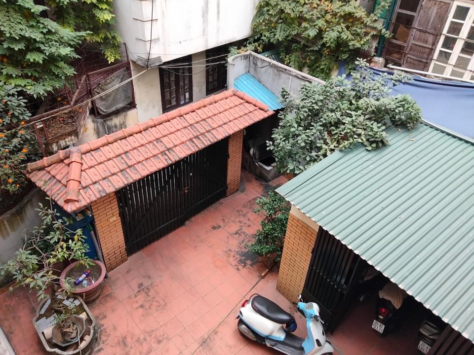 BIỆT THỰ ĐỐNG ĐA - MẶT NGÕ GIẢNG VÕ - DIỆN TÍCH RỘNG 160M x 5 TẦNG - MẶT TIỀN 6M - ĐI RA NGẦN PHỐ - GIÁ CHỈ 22,3 TỶ