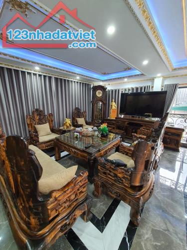 Cần bán nhà THÁI HÀ - lô góc - giá 13.5 tỷ