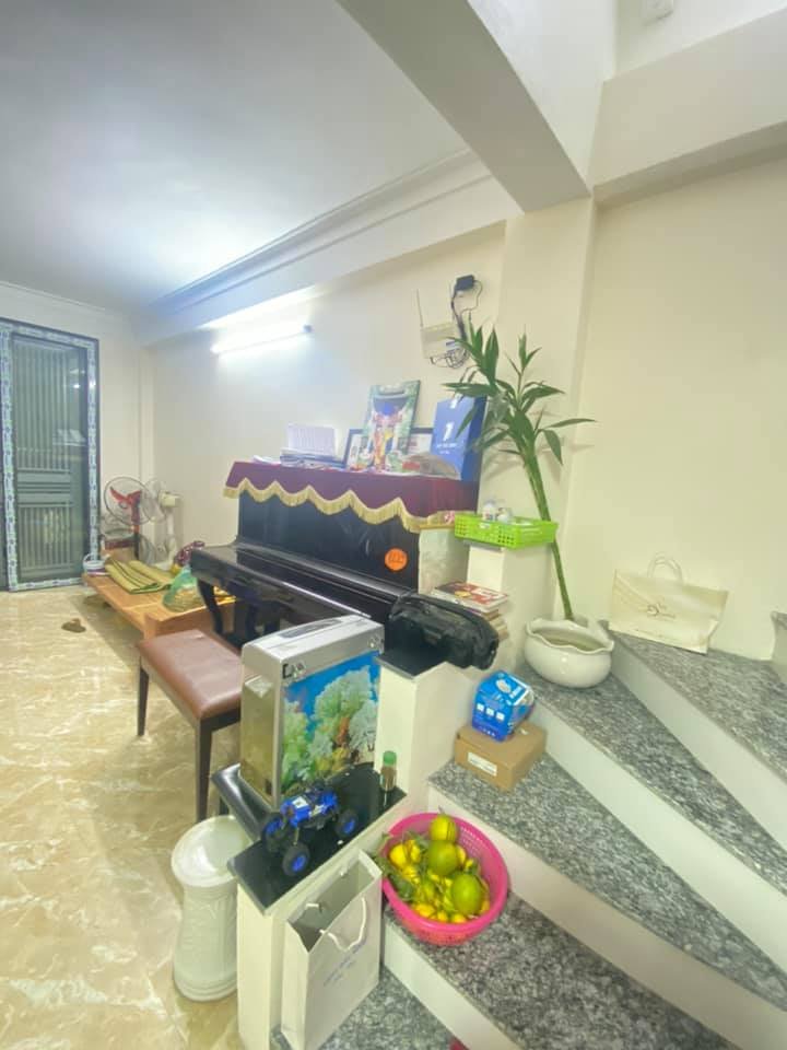 Bán nhà phân lô, đường thông, ô tô tránh, phố Lê Văn Lương, Cầu Giấy, Ở, VP, cho thuê