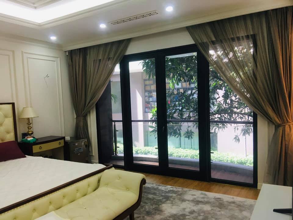 80m2