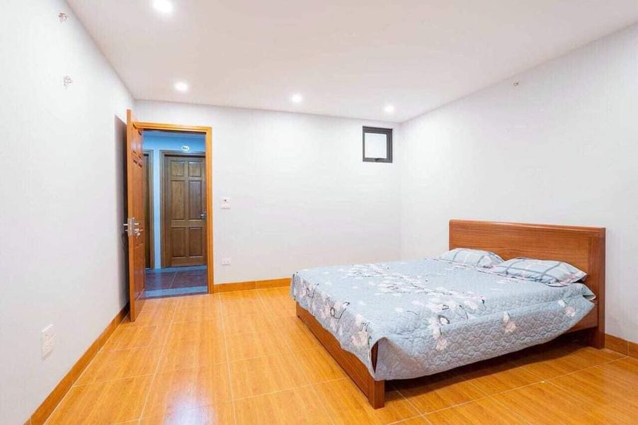 Bán nhà Cầu Diễn 121m2 x 7 tầng, mt 6m, ô tô ra vào