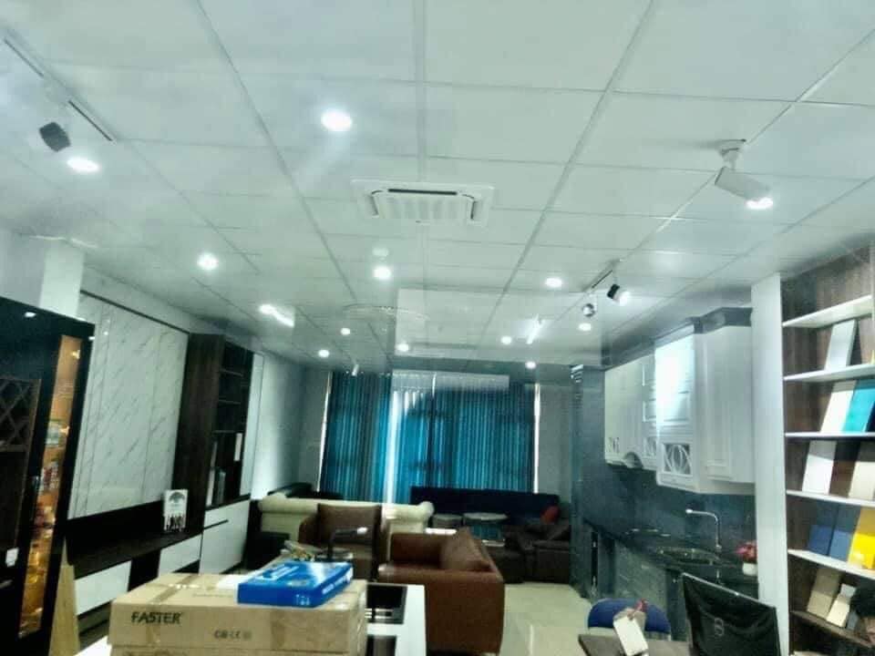 Ô TÔ VÀO NHÀ! NHÀ MỚI PHÂN LÔ PHỐ VÕNG THỊ: 58M, 4 TẦNG, GIÁ 10.6 TỶ.