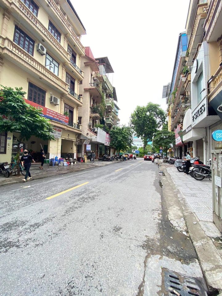 Bán nhà mp Ô Chợ Dừa, 52m2 x 3T, mt 4.2m, 27.5 tỷ