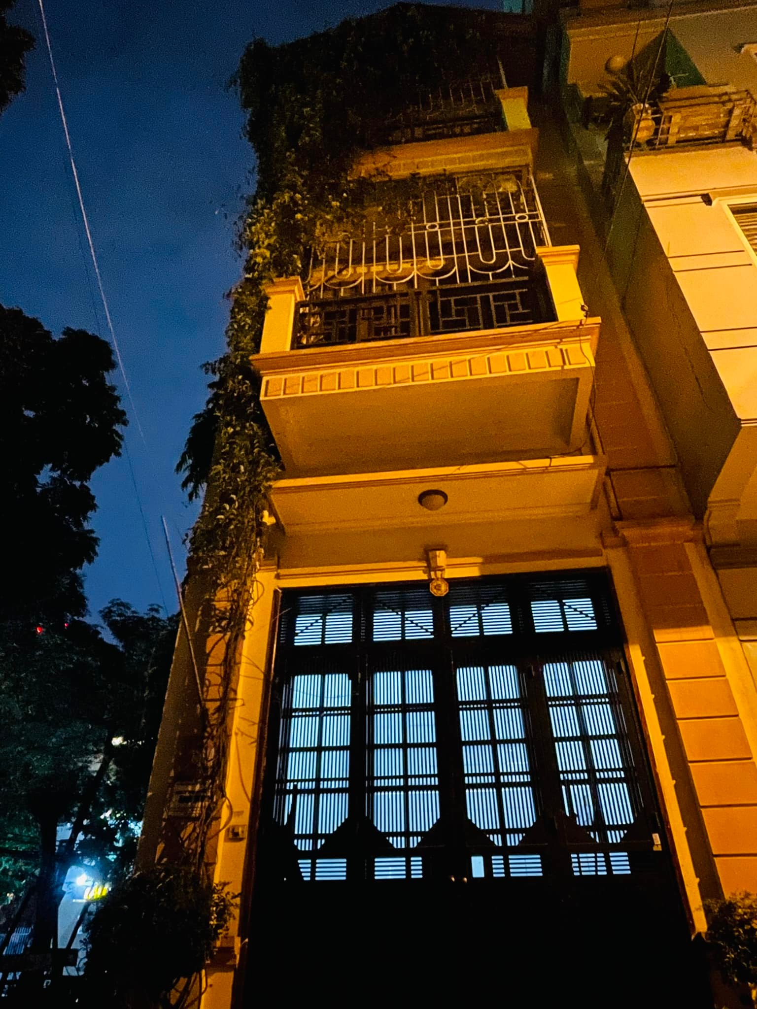 PHÂN LÔ - Ô TÔ TRÁNH - LÔ GÓC - ĐẦY ĐỦ TIỆN ÍCH - Ở SƯỚNG.