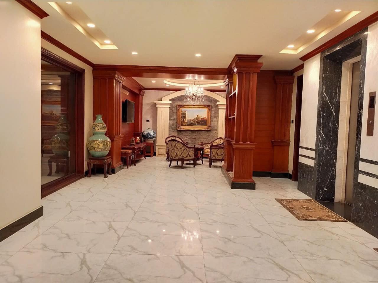  370m2