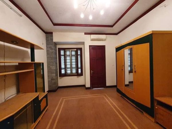 Bán nhà Hoàng Ngân – 57m2 x 5 tầng- Giá 14.7 tỷ