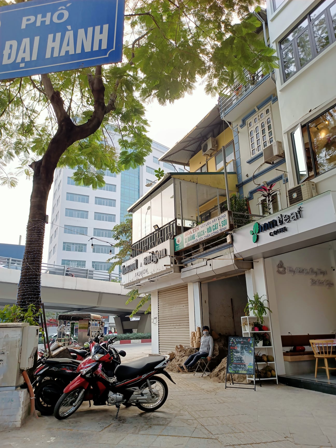 NGAY NGÃ 6 ĐẠI CỒ VIỆT, LÊ ĐẠI HÀNH, PHỐ HUẾ - KINH DOANH SẦM UẤT - 2 MẶT NGÕ