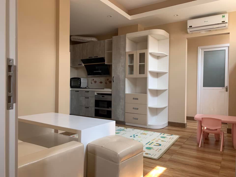 Cần bán nhà mặt phố ngã tư Hồ Tùng Mậu, Xuân Thuỷ. 7 tầng thang máy.
