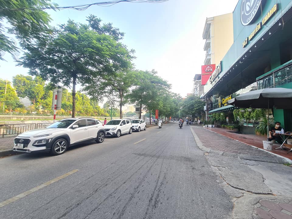 Bán nhà mặt phố Nguyễn Khang,Quận Cầu Giấy, DT 53m2 x 7 tầng,MT 6.5m,giá 15.5 tỷ