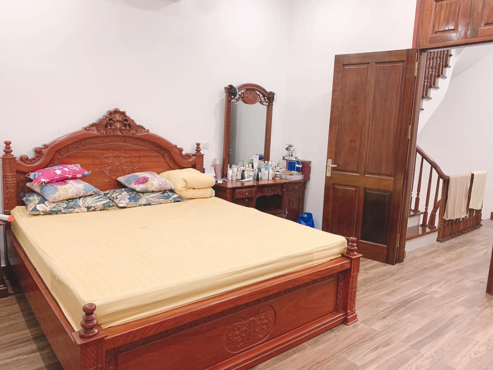 Cần bán nhà mặt phố Lạc Long Quân- Phường Xuân La- Tây Hồ- Hà Nội 25.9 tỷ