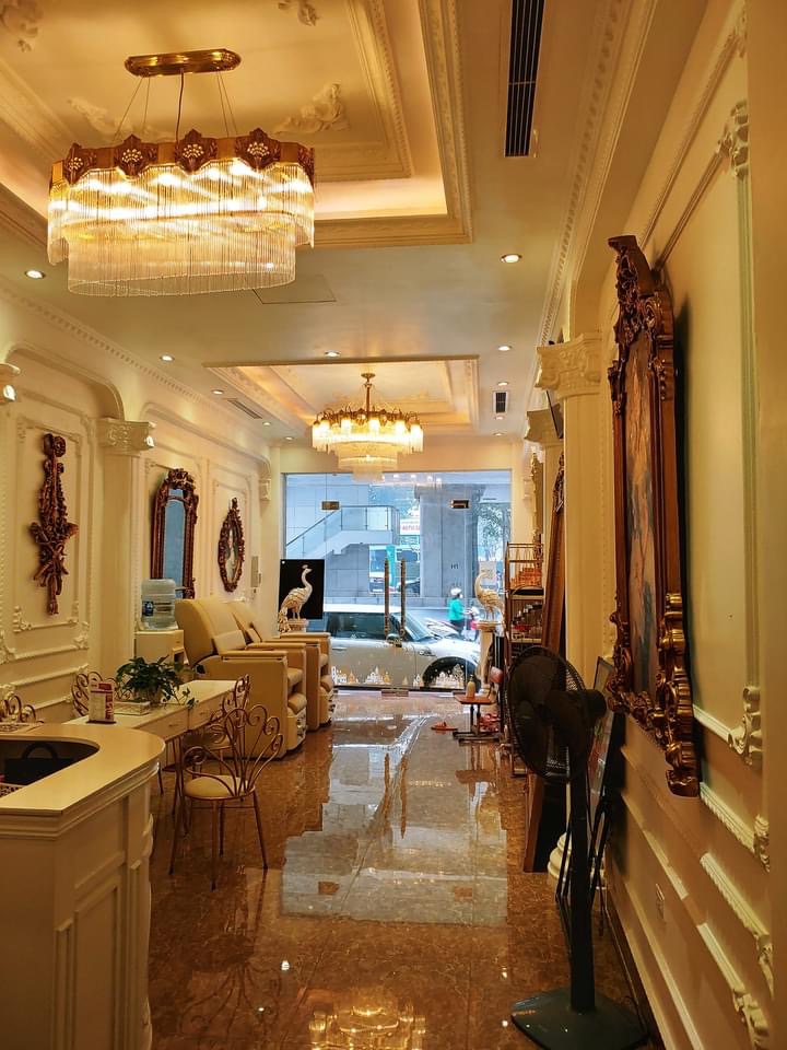 Nhà mặt phố ,lô góc ,kinh doanh sầm uất,3 thoáng Vĩnh viễn,thang máy thông sàn..