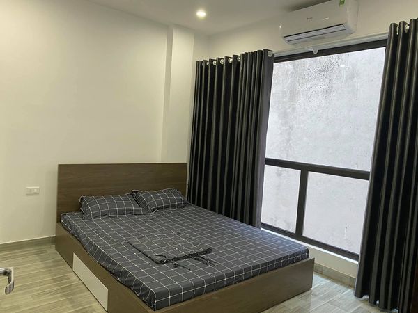 Bán nhà Lạc Long Quân - 89m2 x 7 tầng- Giá 17 tỷ