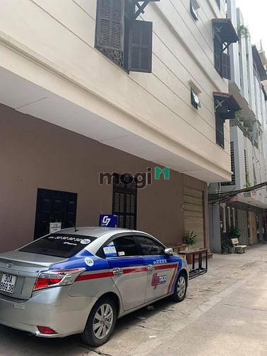 Bán nhà mặt ngõ 17 Phùng Chí Kiên - Ô tô tránh - Khu phân lô