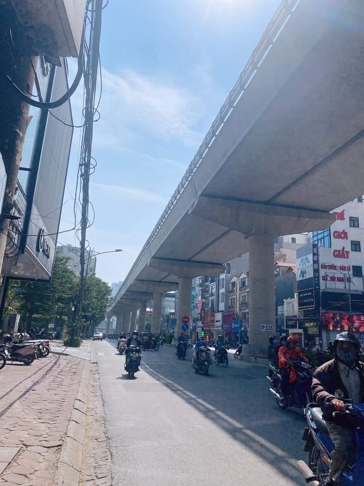 MẶT NGÕ ÔTÔ TRÁNH KINH DOANH SẦM UẤT NGÀY ĐÊM-CẦU GIẤY-DT 96m2-4T-MT 8m-Giá 15,5 tỷ.