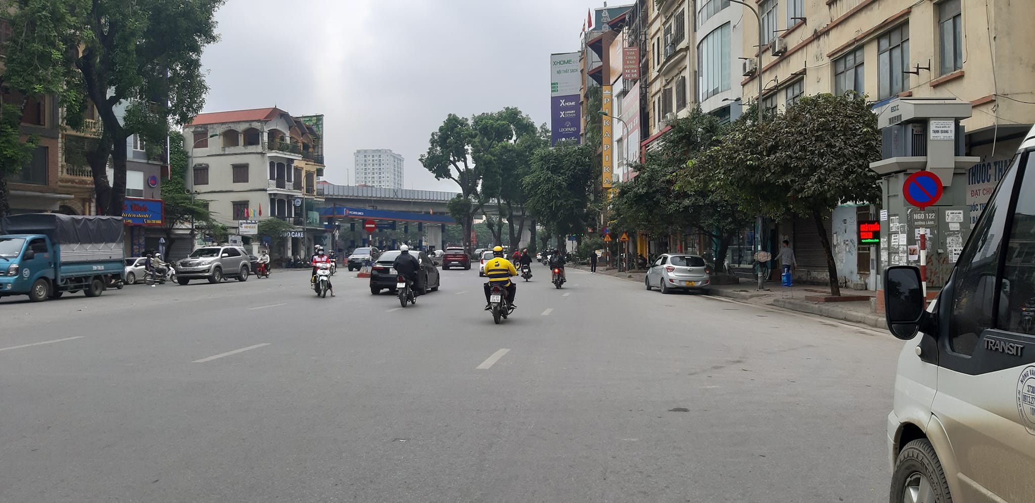 Bán mảnh đất đường Láng 197m2 x MT 11m, Giá 14.8 tỷ