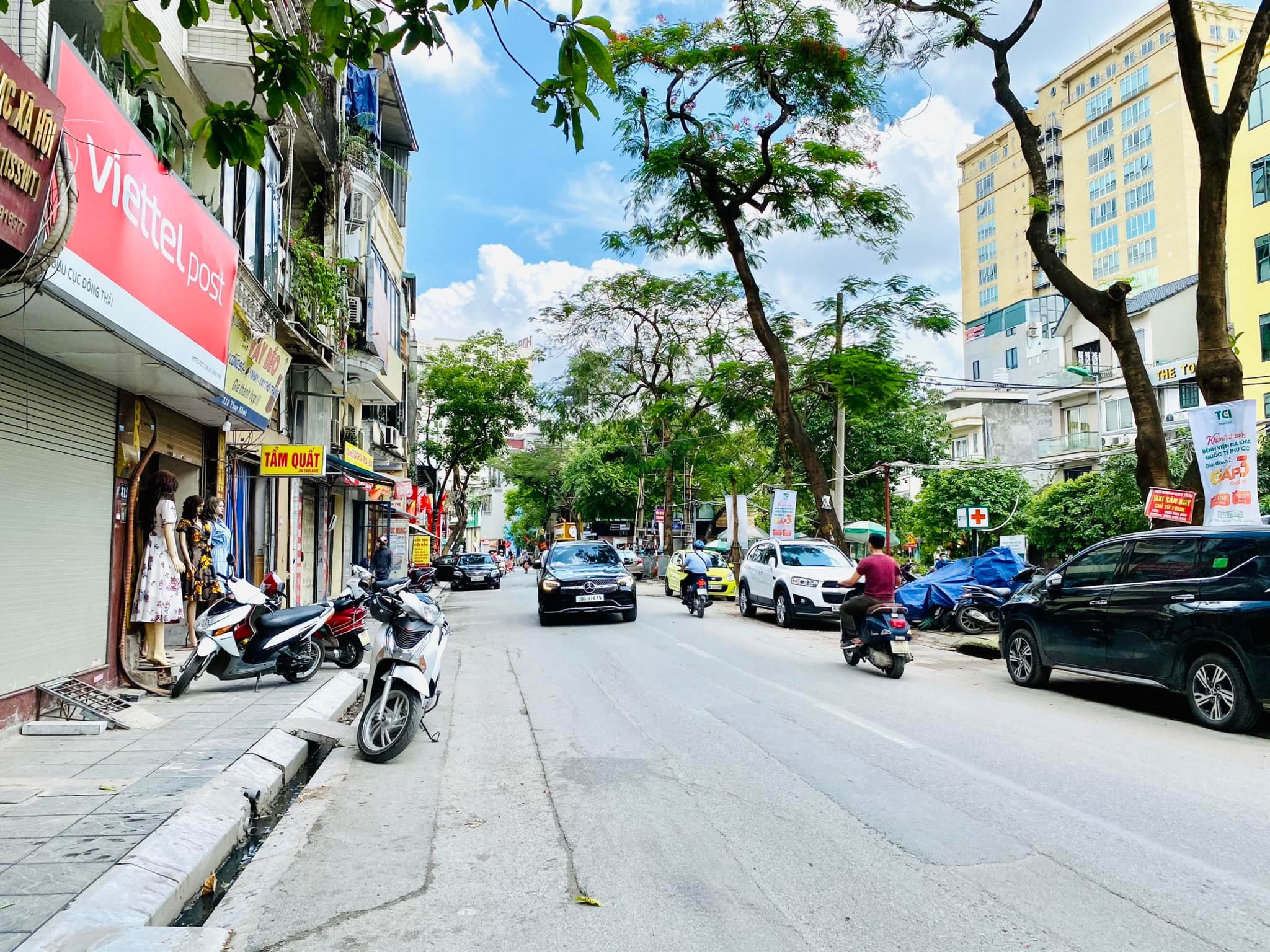 BÁN NHÀ LẠC LONG QUÂN - TÂY HỒ - DIỆN TÍCH 60M2 - LÔ GÓC - MẶT TIỀN 4.8M - 16 TỶ.