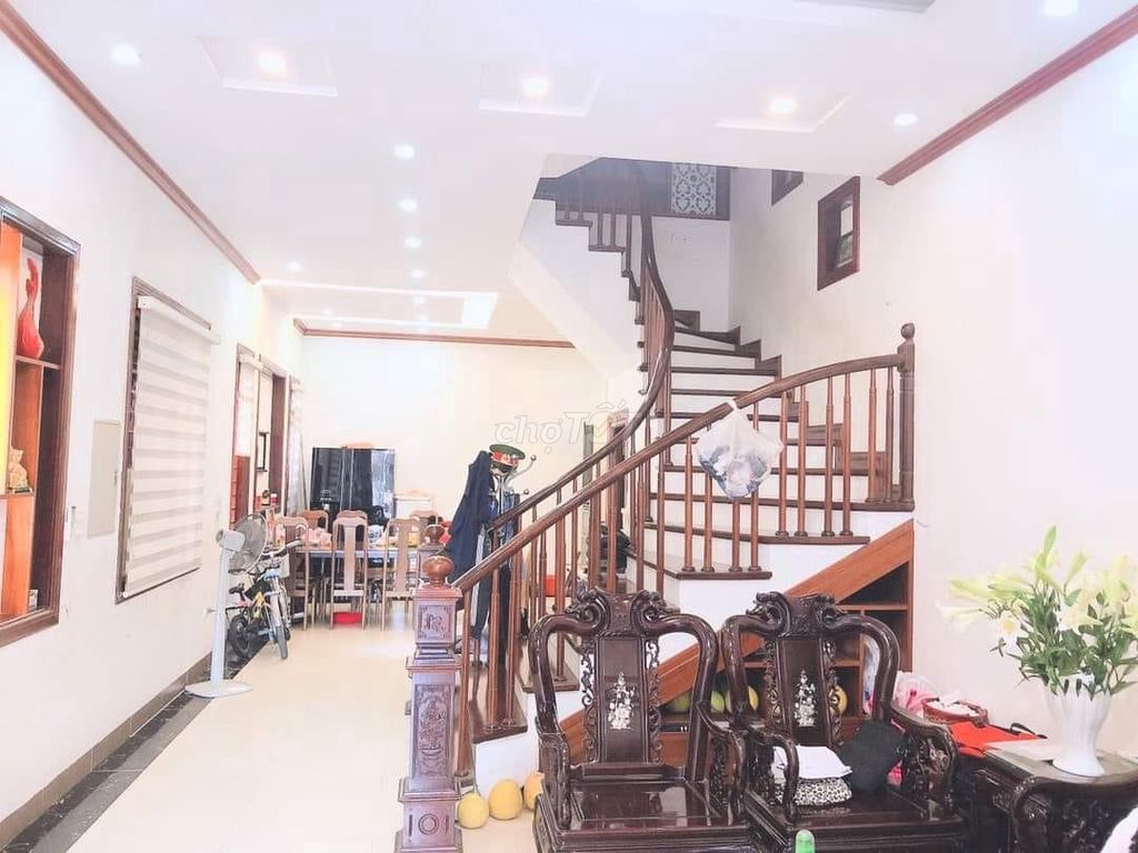 Bán Nhà Khương hạ, 95m,lô góc 3 thoáng,vỉa hè ô tô tránh, giá 13,5 tỷ