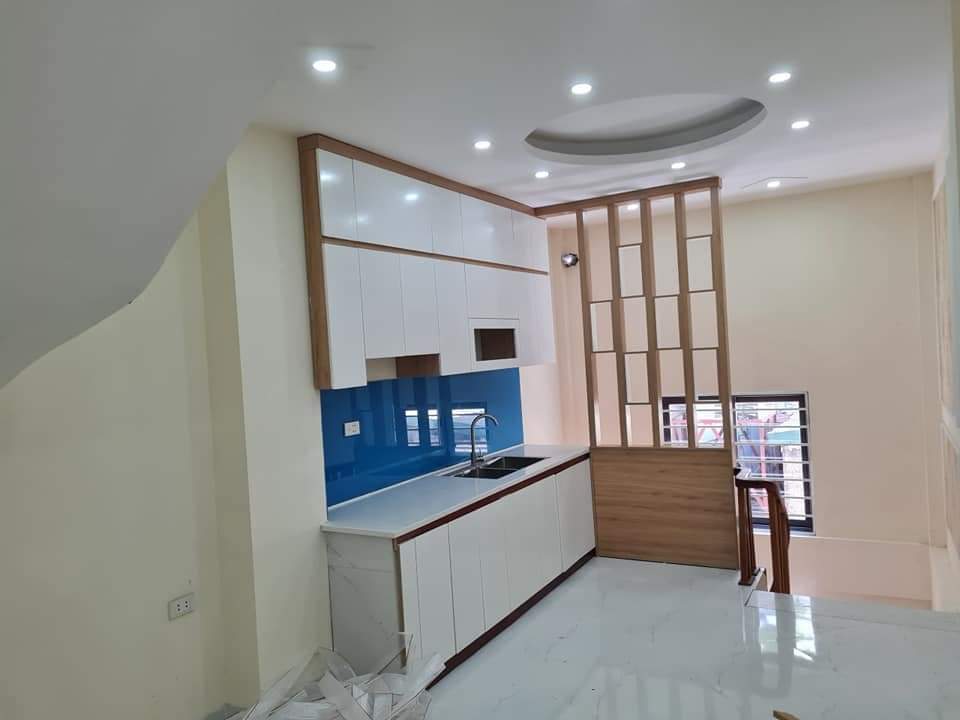 Bán tòa nhà 9 tầng phố Thái Hà với diện tích 152m2 mặt tiền cực khủng 8,5m giá bán hiện tại 33 tỷ,có thương lượng.