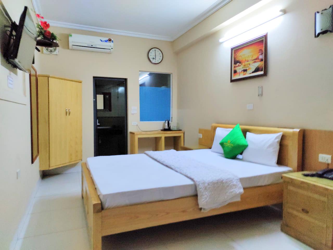 Bán nhà mặt phố Phú Viên 6 tầng thang máy - kinh doanh ô tô tránh giá 13 tỷ