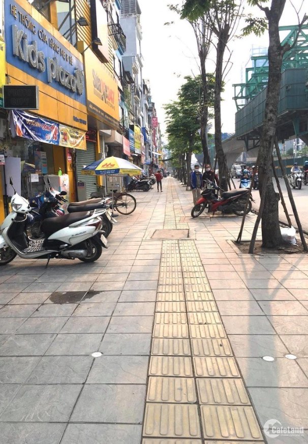 Bán nhà Mặt phố Đại La, Vỉa hè kinh doanh 75m2*5T mới đẹp, Nở hậu, giá 23 tỷ CTL