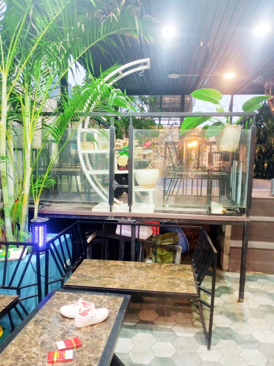 Diện tích rộng, phân lô oto vào nhà phố Trích Sài: 80m, 5 tầng, 3 bước ra hồ, chỉ 10.5 tỷ.