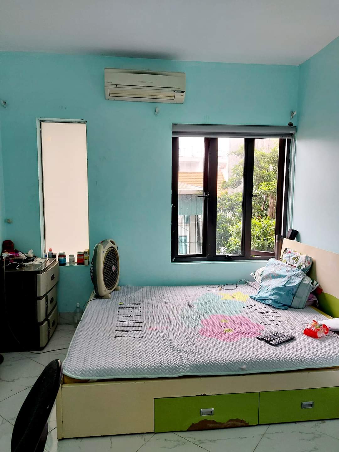 Cần bán nhà mặt phố Lạc Long Quân, Q. Tây Hồ, DT sổ 88m2 x MT 5m. Vị trí đẹp nhất phố, vỉa hè rộng