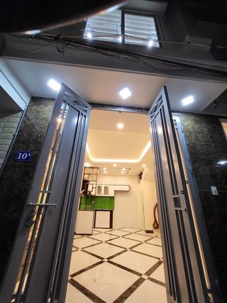 Bán nhà mặt phố Huế 52.5m2 - MT 4.1m