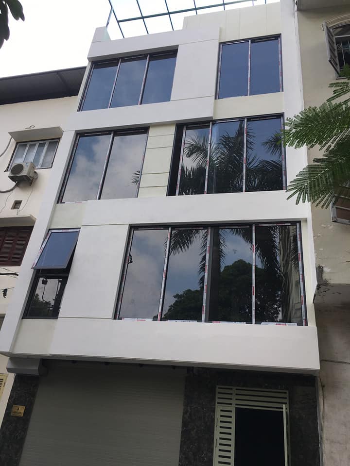 104m2