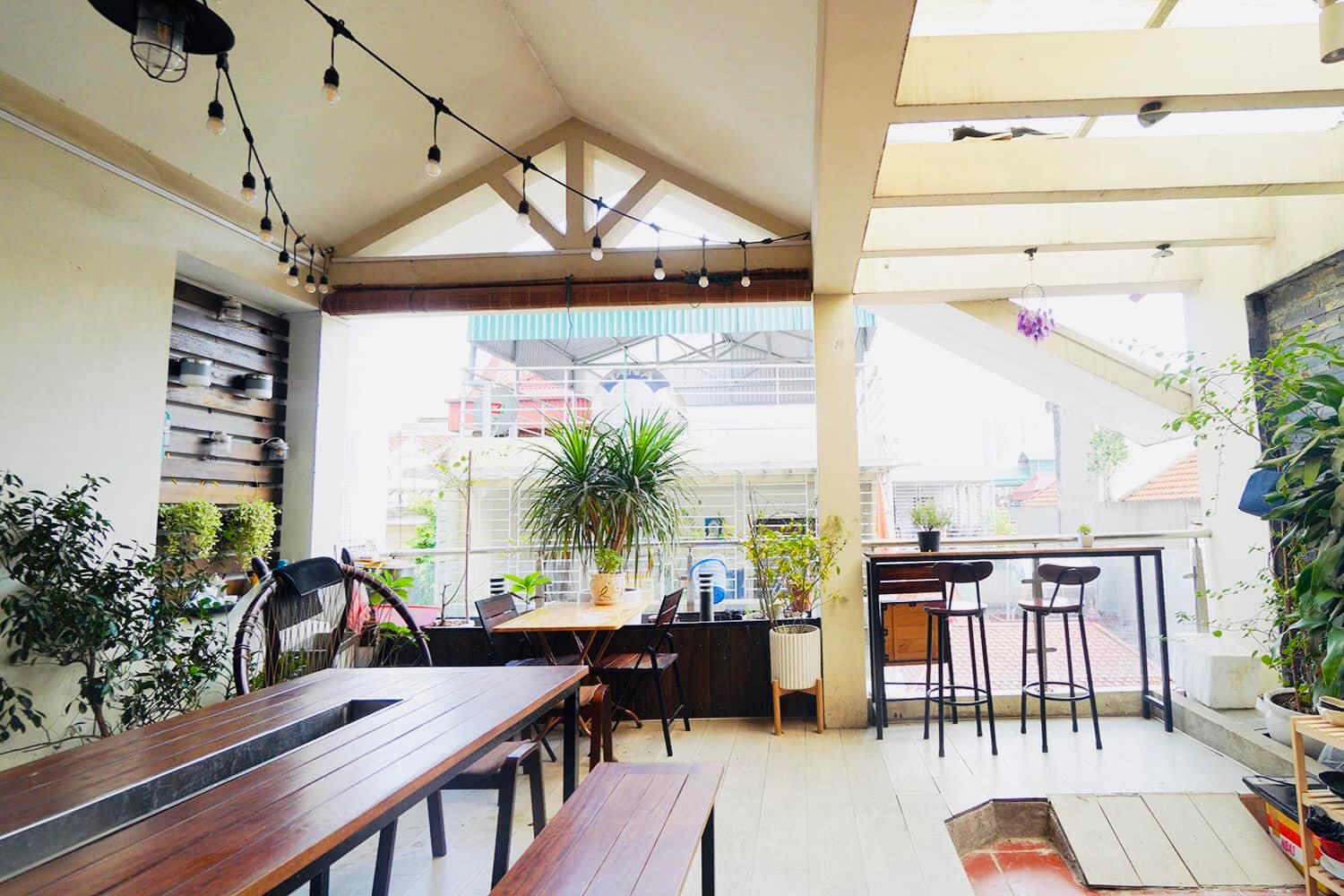 BÁN NHÀ MẶT PHỐ TRÚC BẠCH - TRẤN VŨ 40m2 x 4 Tầng Mặt Tiền 5,3m KINH DOANH ĐỈNH