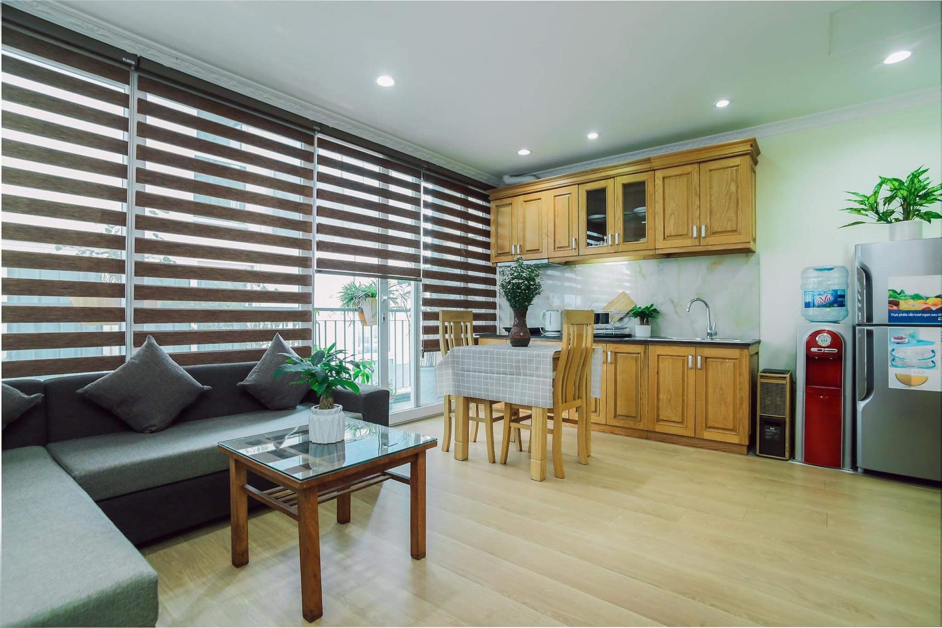 BÁN CĂN HỘ APARTEMNT KIM MÃ - BA ĐÌNH - HAI THOÁNG TRƯỚC SAU, THANG MÁY, Ô TÔ CHẠY VÒNG QUANH .