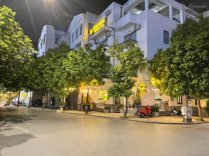 BÁN GẤP NHÀ MẶT PHỐ XÃ ĐÀN - VỈA HÈ ĐÁ BÓNG - KINH DOANH ĐỈNH 68m 4 tầng chỉ 28.5 tỷ.