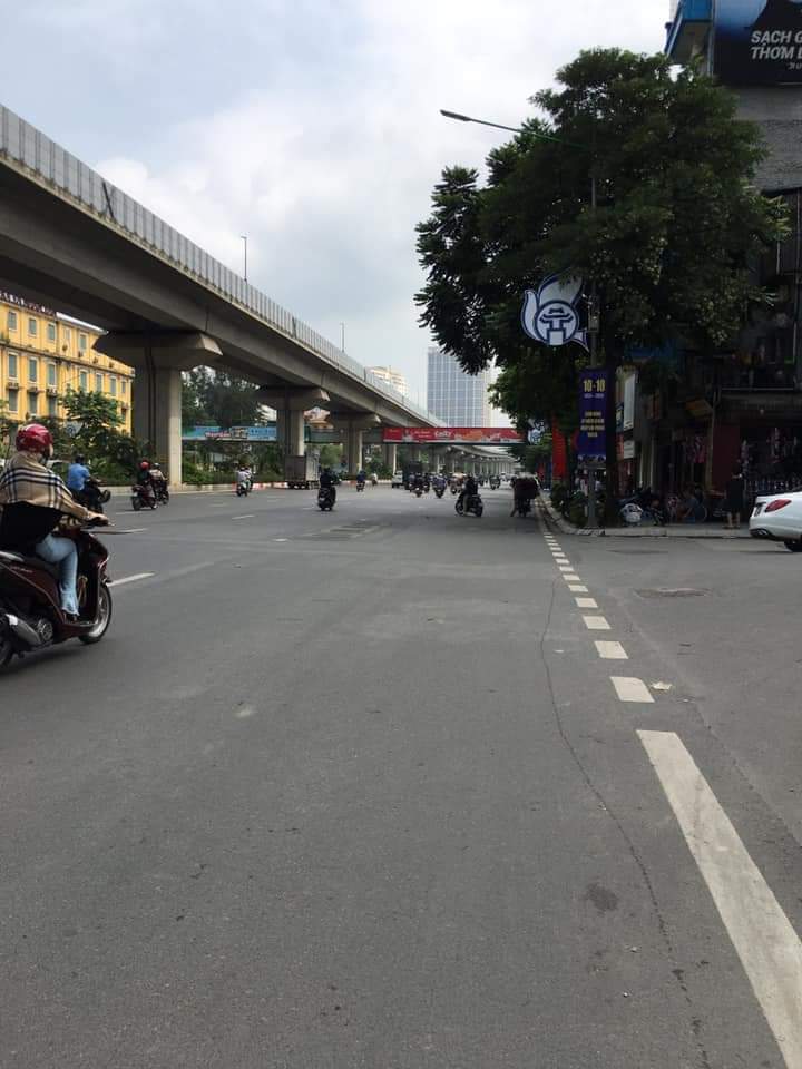 MẶT PHỐ KINH DOANH VÔ ĐỊCH- NGUYỄN TRÃI-THANH XUÂN-DT 117m2-C4-MT 13m-Giá 13,9 tỷ.