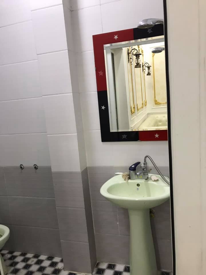 153m2