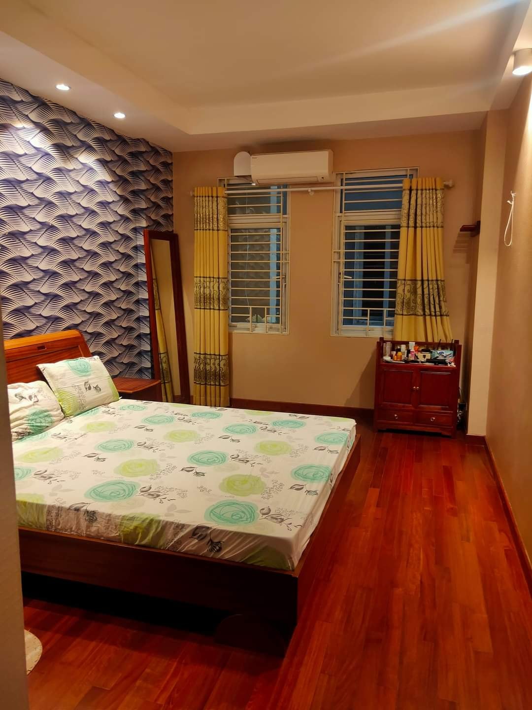 Mặt phố Tạ Hiện, Phố ẩm thực 50m2, mặt tiền 3.5m, giá 12 tỷ