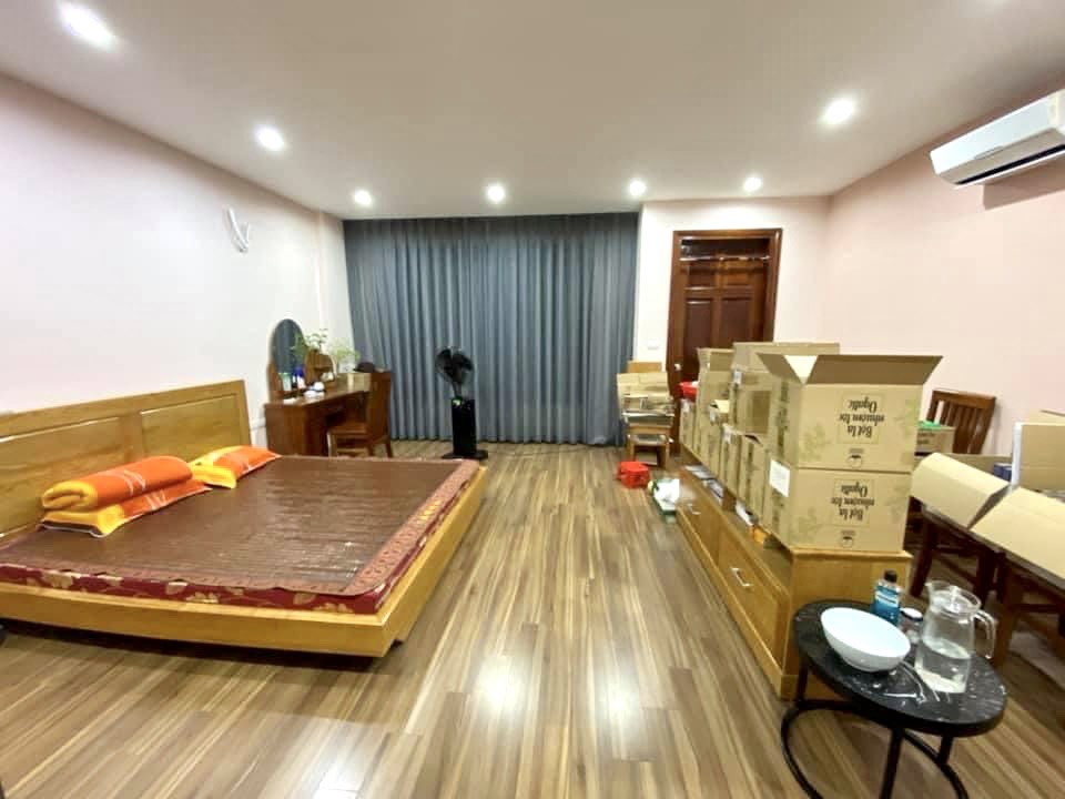68m2