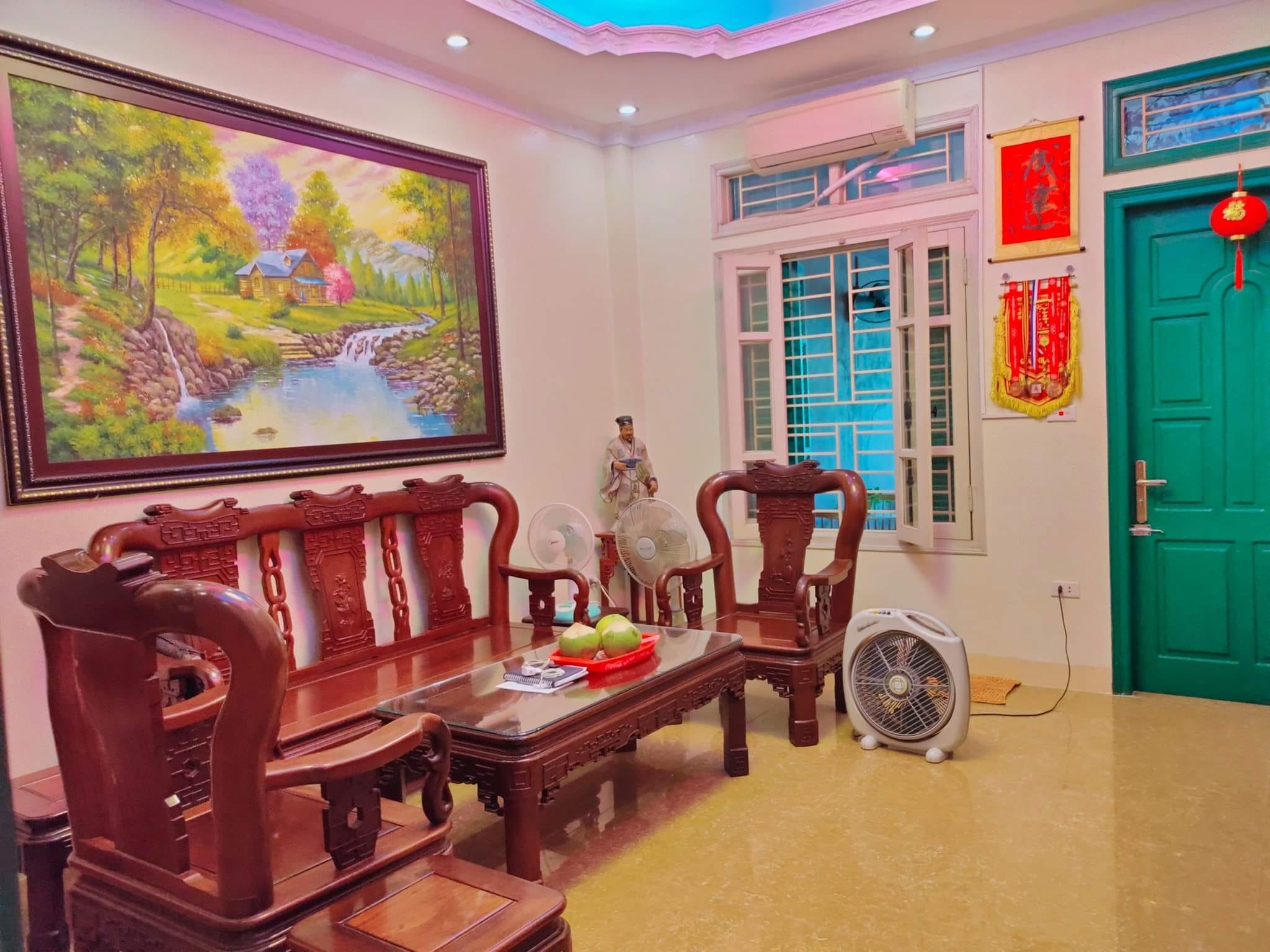 HOOOOT NHÀ SIÊU ĐẸP PHỐ Chùa Hà 120M2 NHÀ 4TẦNG GIÁ CHÀO 16 tỷ Cầu Giấy